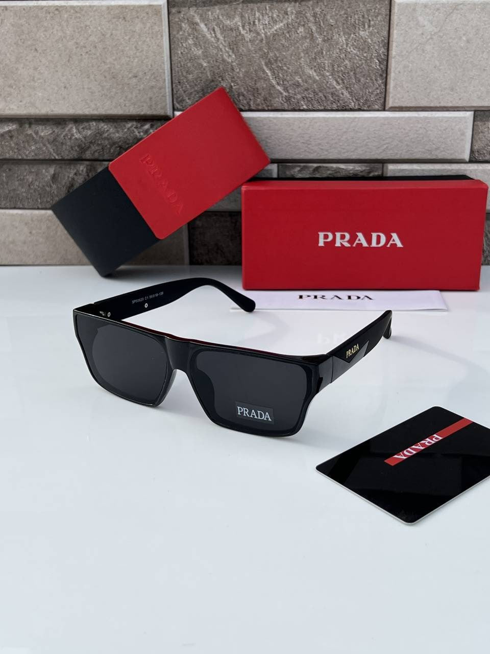 Prada_629_black