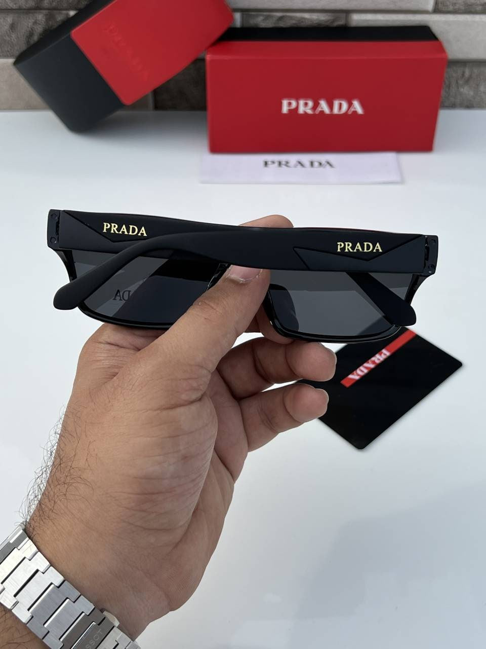 Prada_629_black