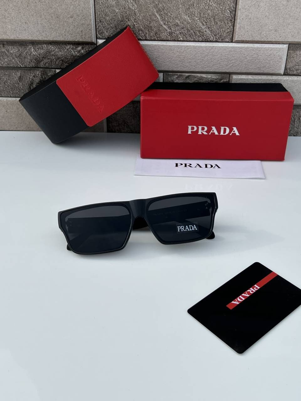 Prada_629_black